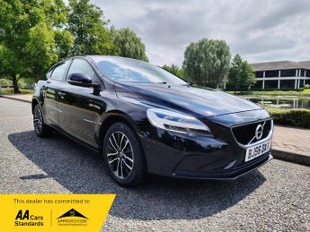 Volvo V40 2.0 D2 Momentum Hatchback 5dr Diesel Manual Euro 6 (s/s) (120 ps