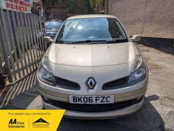 Renault Clio INITIALE 16V