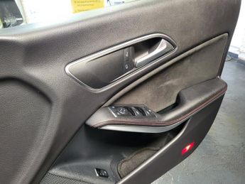 Mercedes CLA CLA 220 D AMG SPORT