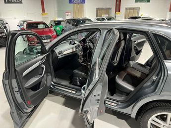 Audi Q3 2.0 TDI S line SUV 5dr Diesel S Tronic quattro Euro 5 (s/s) (177