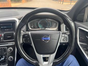 Volvo XC60 2.0 D4 R-Design Geartronic Euro 6 (s/s) 5dr