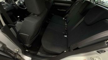 Suzuki Swift 1.5 GLX 5dr