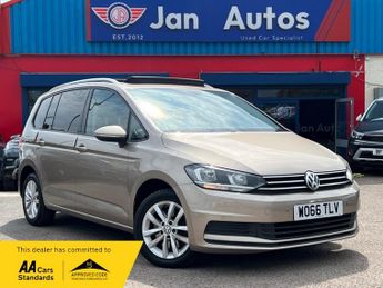 Volkswagen Touran 1.6 TDI BlueMotion Tech SE Family DSG Euro 6 (s/s) 5dr PanRoof+7