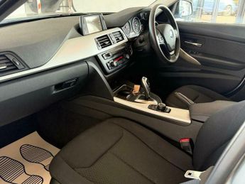 BMW 3 SERIES 2.0 320i SE Auto Euro 5 (s/s) 4dr