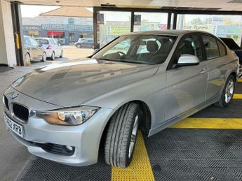 BMW 3 SERIES 2.0 320i SE Auto Euro 5 (s/s) 4dr