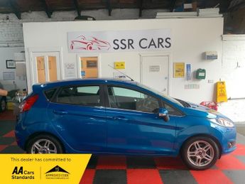 Ford Fiesta 1.5 TDCi Zetec Hatchback 5dr Diesel Manual Euro 5 (75 ps)