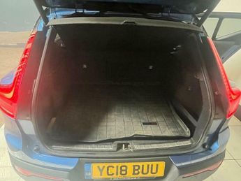 Volvo XC40 2.0 D4 First Edition Auto AWD Euro 6 (s/s) 5dr