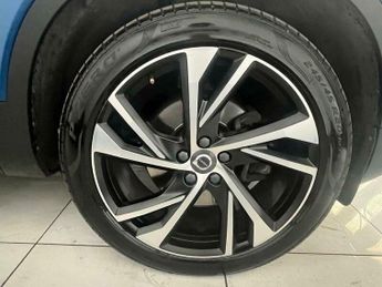 Volvo XC40 2.0 D4 First Edition Auto AWD Euro 6 (s/s) 5dr