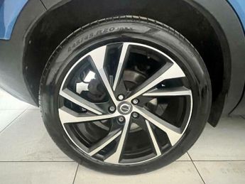 Volvo XC40 2.0 D4 First Edition Auto AWD Euro 6 (s/s) 5dr