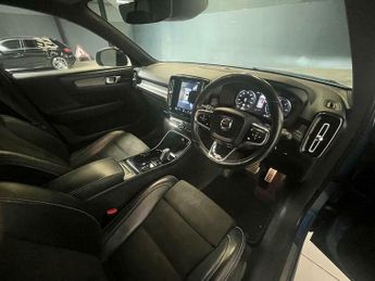 Volvo XC40 2.0 D4 First Edition Auto AWD Euro 6 (s/s) 5dr