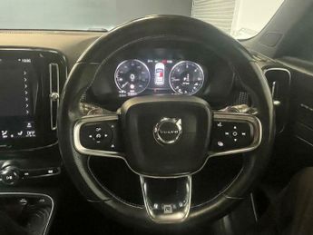 Volvo XC40 2.0 D4 First Edition Auto AWD Euro 6 (s/s) 5dr