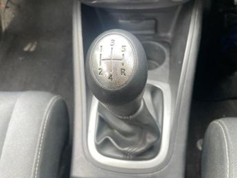 Renault Megane 1.6 16V I-Music Hatchback 5dr Petrol Manual Euro 5 (100 ps)