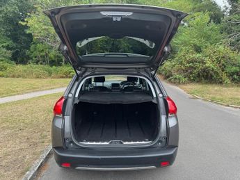 Peugeot 2008 E-HDI ALLURE AUTOMATIC, Superb history 20 tax Great spec