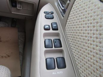 Toyota  raum