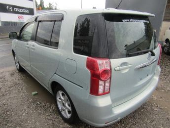 Toyota  raum