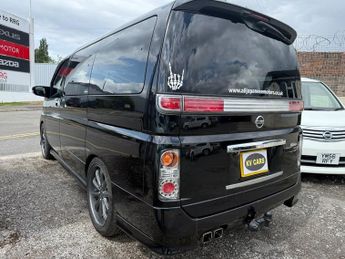Nissan Elgrand 2.5
