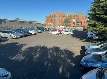 Toyota Yaris 1.3 VVT-i 16v CDX 5dr