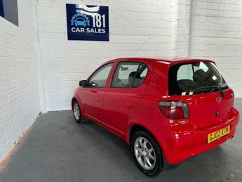 Toyota Yaris 1.3 VVT-i 16v CDX 5dr