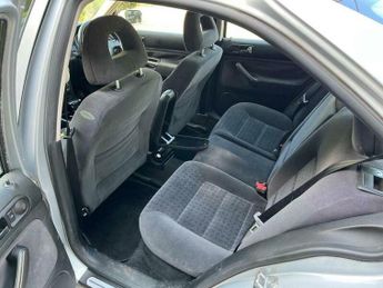 Volkswagen Bora 2.0 SE 4dr