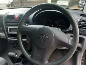 Kia Picanto 1.1 LS 5dr