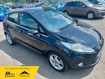 Ford Fiesta ZETEC TWO KEYS+USB & AUX+ISOFIX
