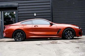 BMW 8 SERIES 4.4 M850i V8 Coupe 2dr Petrol Steptronic xDrive Euro 6 (s/s) (53