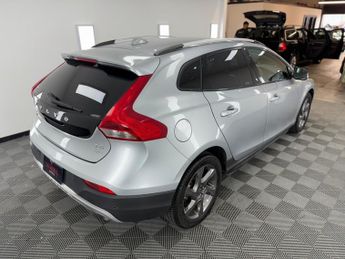 Volvo V40 2.0 T5 Lux Nav Hatchback 5dr Petrol Auto AWD Euro 6 (s/s) (245 p