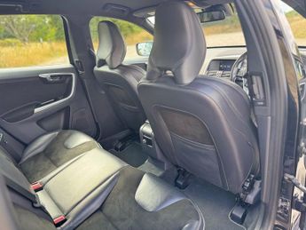 Volvo XC60 D4 R-DESIGN NAV