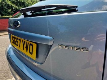 Ford Focus 1.6 Zetec Climate 5dr