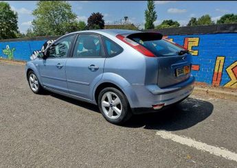 Ford Focus 1.6 Zetec Climate 5dr