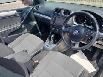 Volkswagen Golf 2.0 TDI BlueMotion Tech SE Cabriolet DSG Euro 5 (s/s) 2dr
