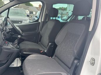 Peugeot Partner Tepee 1.2 PureTech Active MPV 5dr Petrol Manual Euro 6 (s/s) (110 ps)