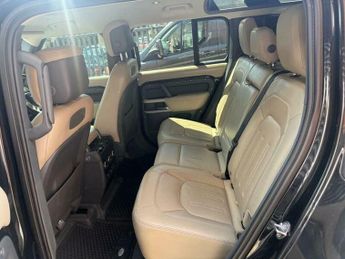 Land Rover Defender 2.0 SD4 SE Auto 4WD Euro 6 (s/s) 5dr