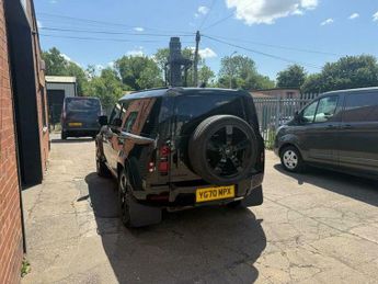 Land Rover Defender 2.0 SD4 SE Auto 4WD Euro 6 (s/s) 5dr