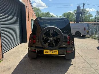 Land Rover Defender 2.0 SD4 SE Auto 4WD Euro 6 (s/s) 5dr