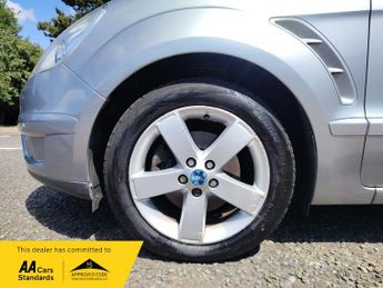 Ford S-Max 2.0 TDCi Titanium MPV 5dr Diesel Automatic (193 g/km, 138 bhp)