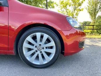 Volkswagen Golf 1.6 TDI Match DSG Euro 5 5dr