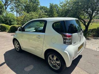 Toyota iQ VVT-I IQ2 AUTOMATIC