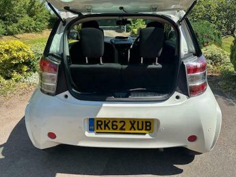 Toyota iQ VVT-I IQ2 AUTOMATIC