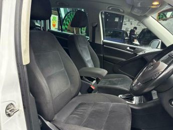 Volkswagen Tiguan 2.0 TDI BlueMotion Tech Match DSG 4WD Euro 5 (s/s) 5dr