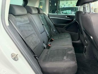 Volkswagen Tiguan 2.0 TDI BlueMotion Tech Match DSG 4WD Euro 5 (s/s) 5dr