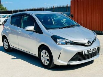 Toyota Yaris 1.33 Dual VVT-i Icon Plus Multidrive S Euro 5 5dr