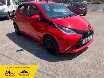 Toyota AYGO VVT-I X-PLAY
