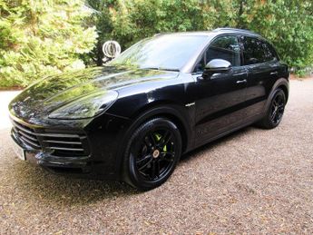 Porsche Cayenne 3.0 V6 E-HYBRID 14.IkWh SUV PETROL/PLUG IN HYBRID TIPTRONIC S 4W