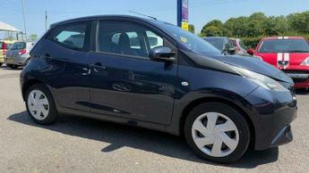 Toyota AYGO 1.0 VVT-i x-play Euro 6 5dr