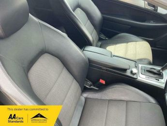 Mercedes-Benz C Class 2.1 C220 CDI BlueEfficiency AMG Sport Coupe 2dr Diesel G-Tronic+