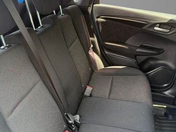 Honda Fit 1.5 i-DCD Hybrid Hatchback 5dr Petrol Hybrid CVT Euro 5 (101 ps)