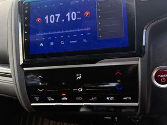 Honda Fit 1.5 i-DCD Hybrid Hatchback 5dr Petrol Hybrid CVT Euro 5 (101 ps)