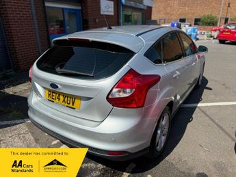 Ford Focus 1.6 Zetec Navigator Powershift Euro 5 5dr