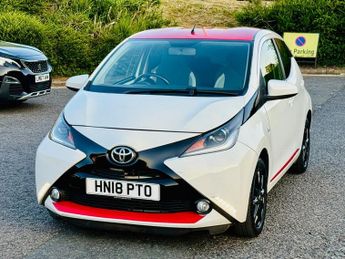 Toyota AYGO VVT-I X-PRESS X-SHIFT